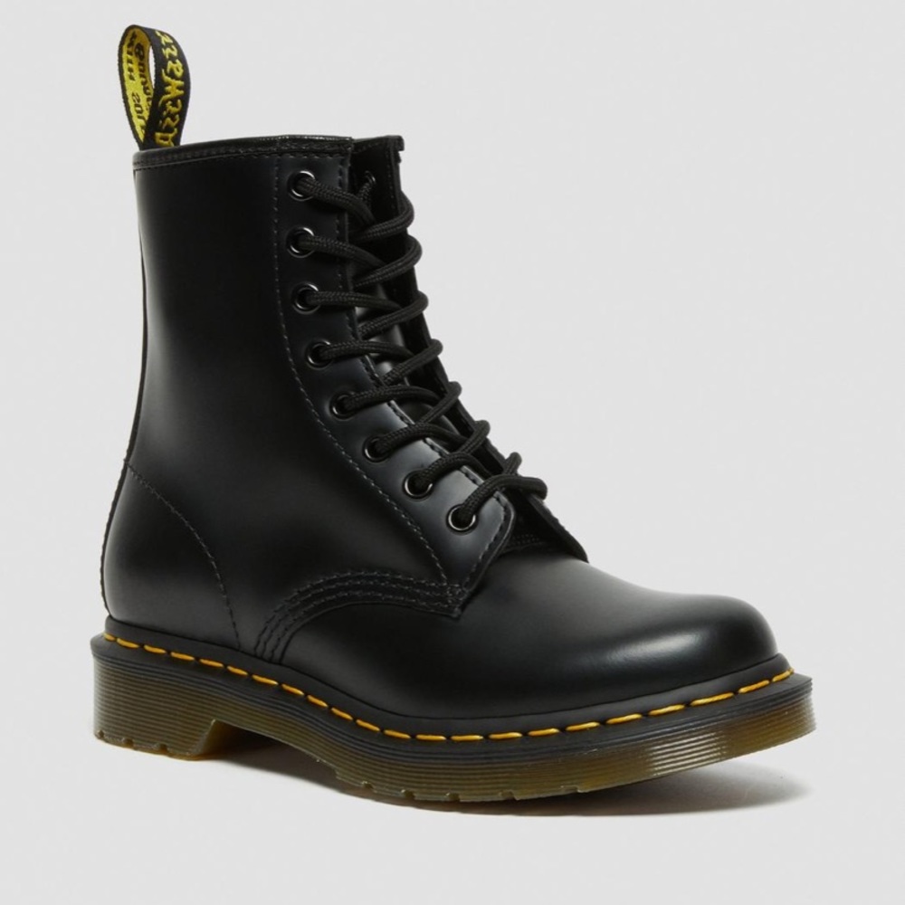 Dr. Martens 1460 original women’s size 7